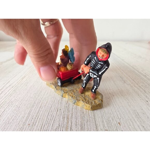 Lemax skeleton wagon shes not heavy sister butterfly trick or treat Halloween pe - Picture 2 of 7